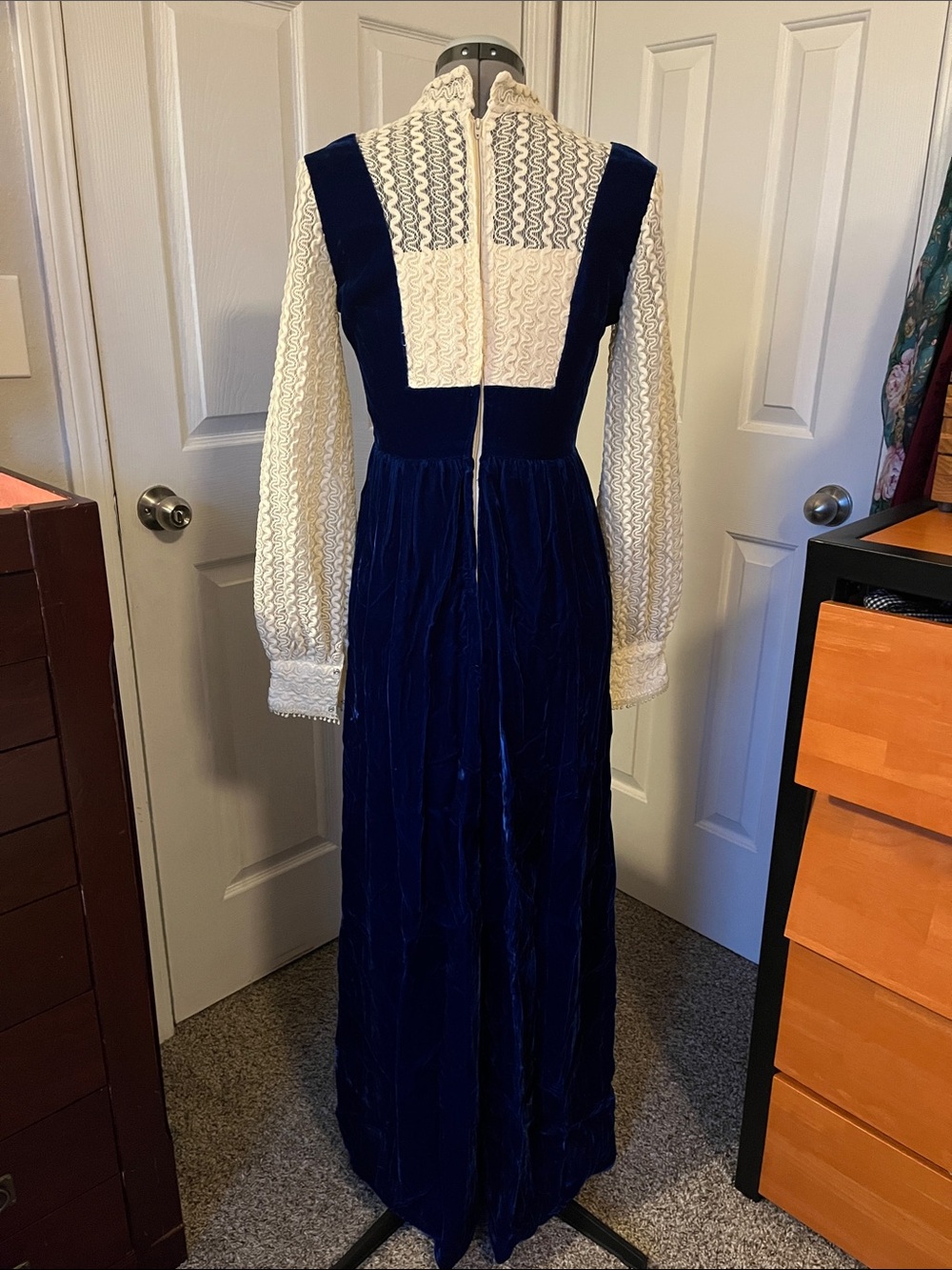 1970's Handmade Velvet Edwardian Revival Maxi Dress, Size 0/2 - Picture 3 of 9